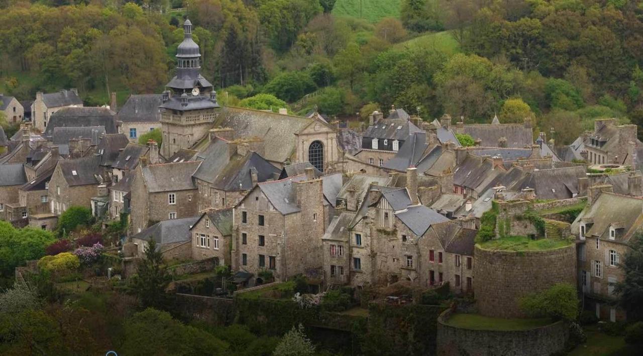 Gîte Charbonnerie Moncontour  Buitenkant foto